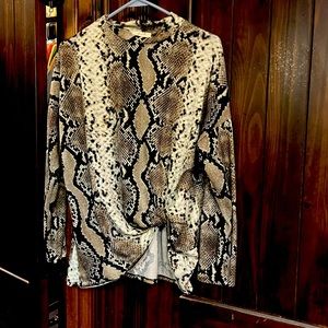 Large snakeskin boutique top
